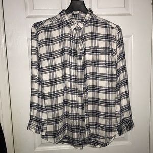 DONATED- Old Navy “boyfriend” button down